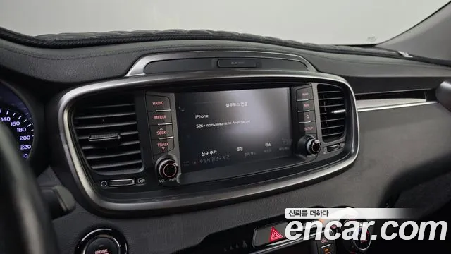 Kia Sorento — фото 14