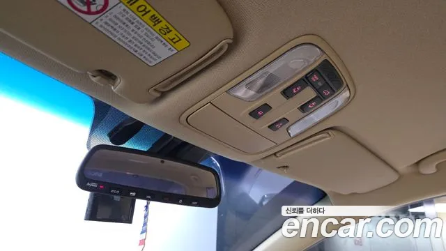 Kia Carnival — фото 17