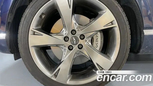 Genesis GV80 — фото 20