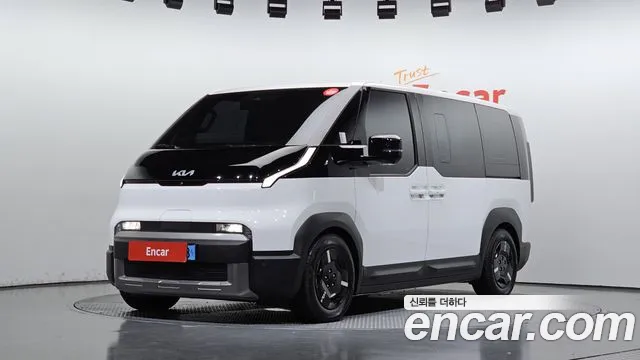 Kia PV5 — фото 1