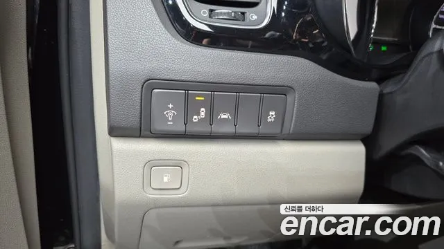 Kia Carnival — фото 15