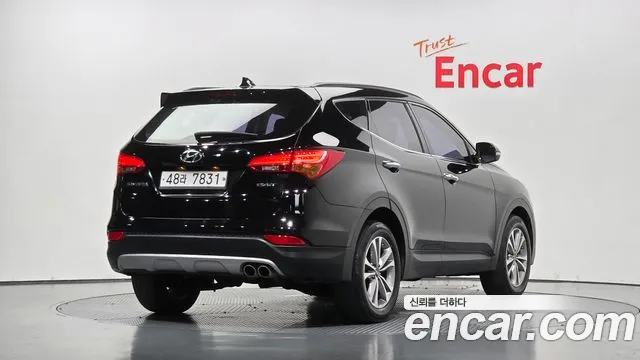 Hyundai Santa Fe — фото 1