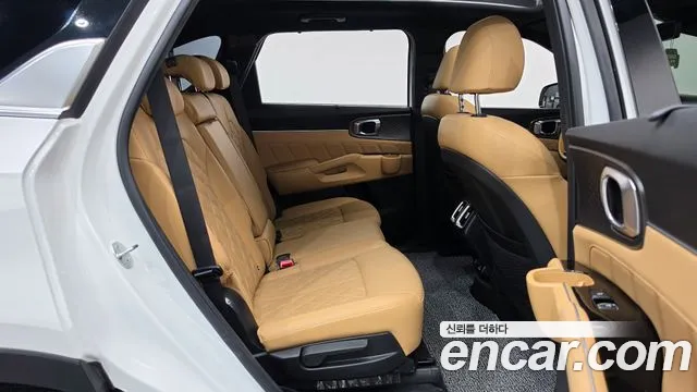 Kia Sorento — фото 11
