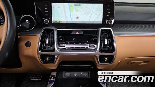 Kia Sorento — фото 13