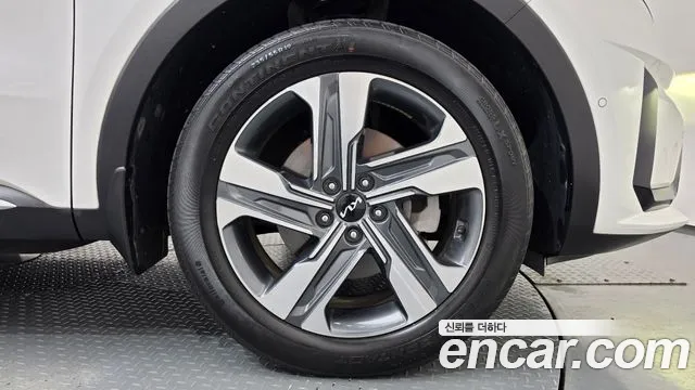 Kia Sorento — фото 21