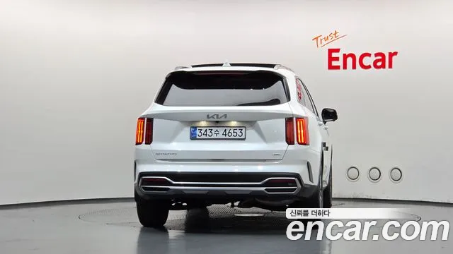 Kia Sorento — фото 4