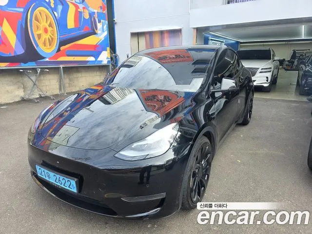 Tesla Model Y — фото 3