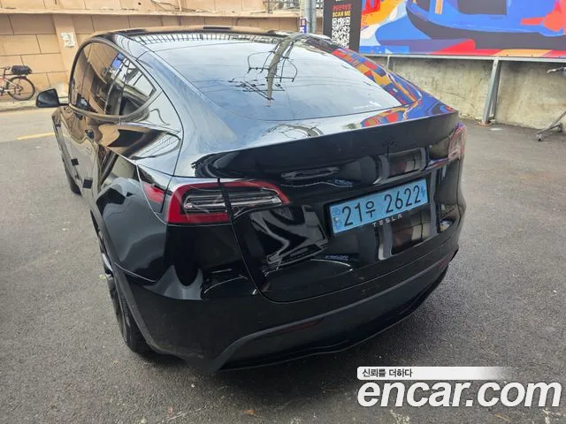 Tesla Model Y — фото 6