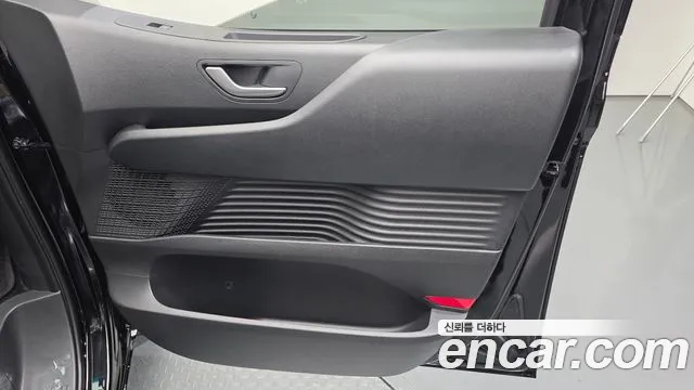 Hyundai Staria — фото 25