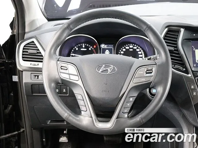 Hyundai Santa Fe — фото 15