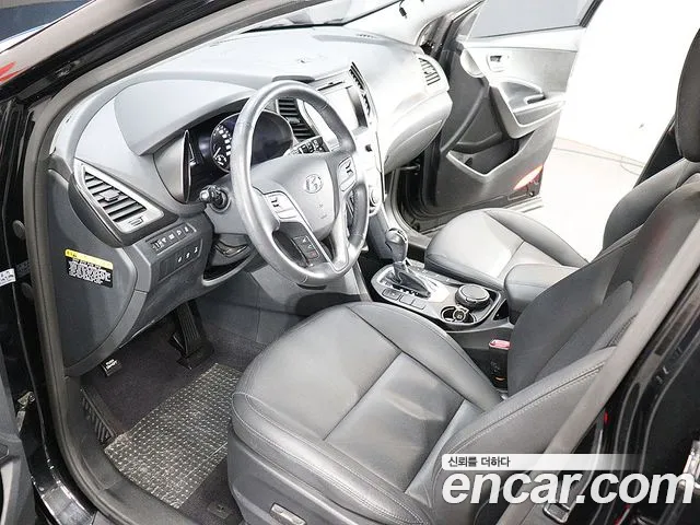 Hyundai Santa Fe — фото 10