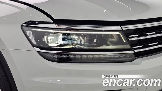 Volkswagen Tiguan — фото 22