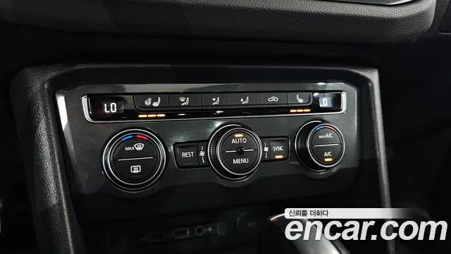 Volkswagen Tiguan — фото 35