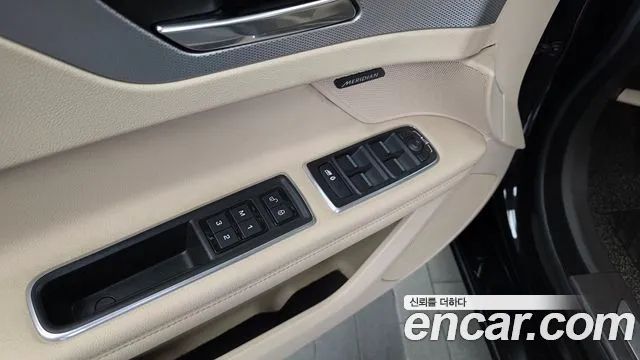 Jaguar XF — фото 35