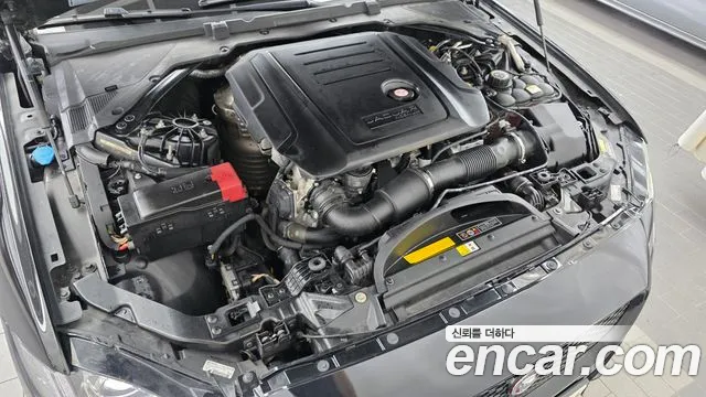 Jaguar XF — фото 6