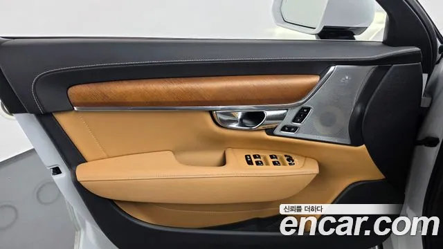 Volvo S90 — фото 24
