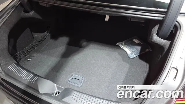 Mercedes-Benz CLS-Class — фото 32