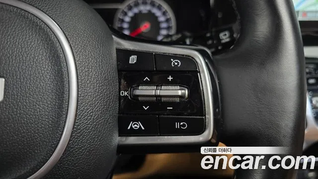 Kia Sorento — фото 15