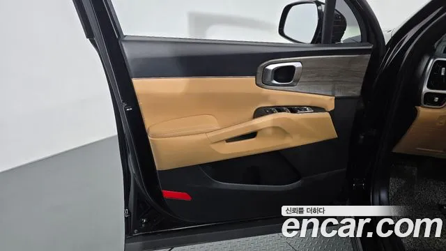 Kia Sorento — фото 24
