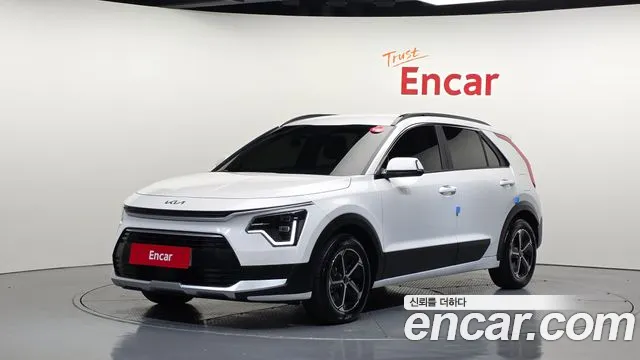 Kia Niro — фото 1