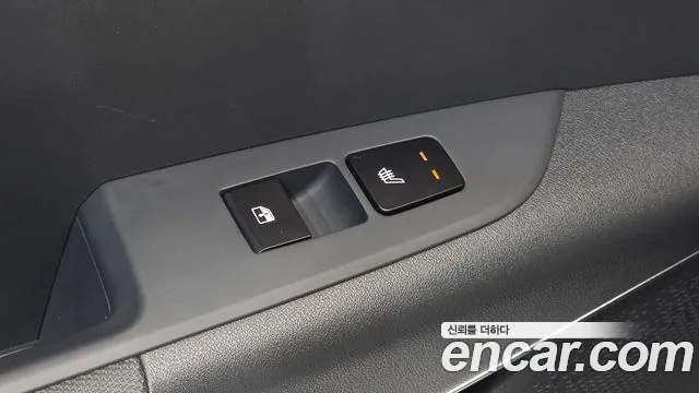 Kia Niro — фото 19