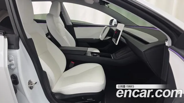 Tesla Model 3 — фото 11