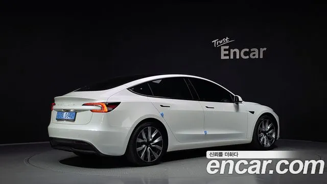 Tesla Model 3 — фото 2