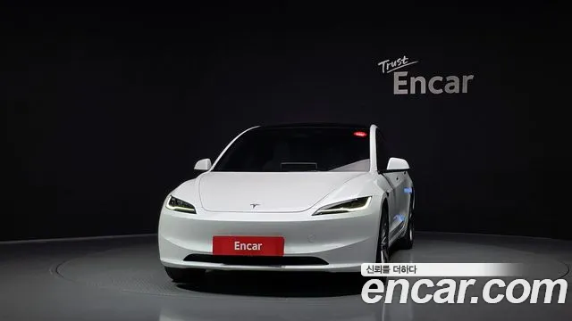Tesla Model 3 — фото 3