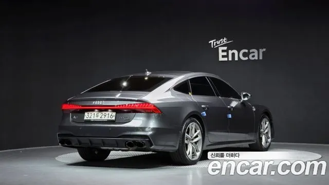 Audi A7 — фото 2