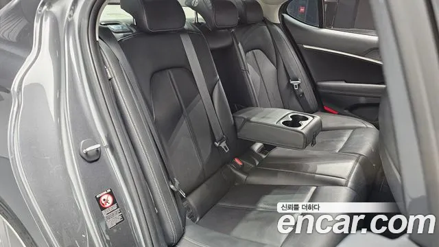 Genesis G70 — фото 10