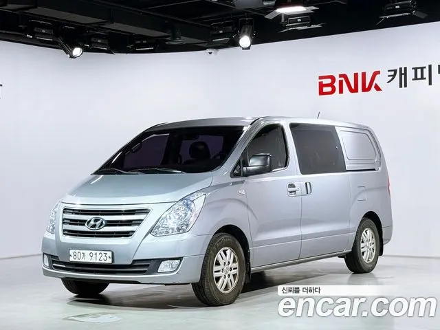 Hyundai Starex — фото 1