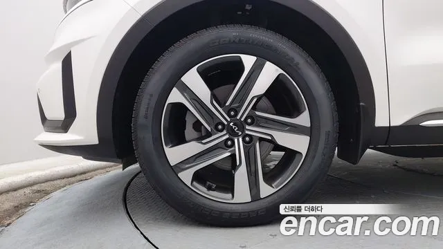 Kia Sorento — фото 5