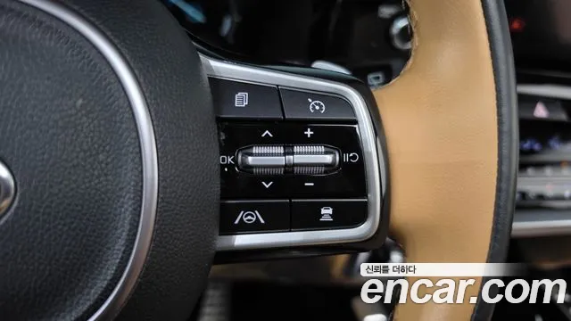 Kia Sorento — фото 15