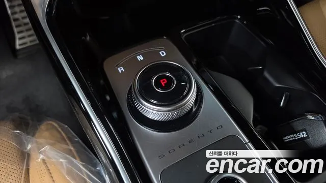 Kia Sorento — фото 8