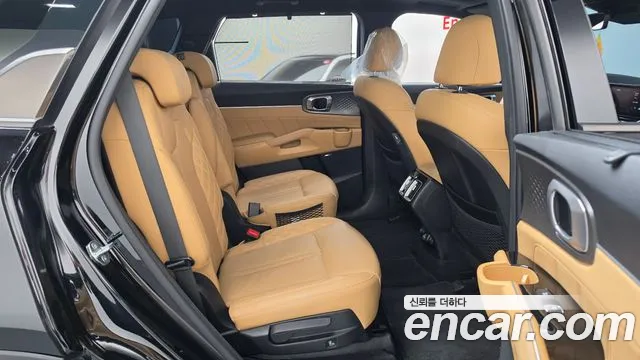 Kia Sorento — фото 10