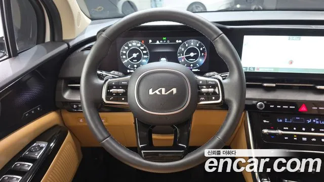 Kia Carnival — фото 16