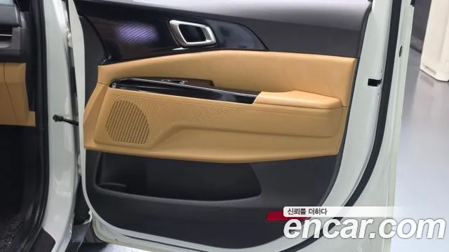 Kia Carnival — фото 25