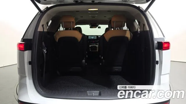 Kia Carnival — фото 28