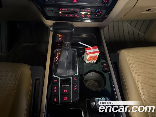 Kia Carnival — фото 14