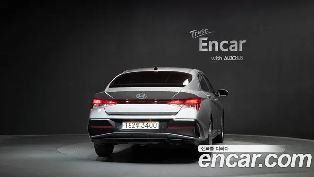 Hyundai Avante — фото 3