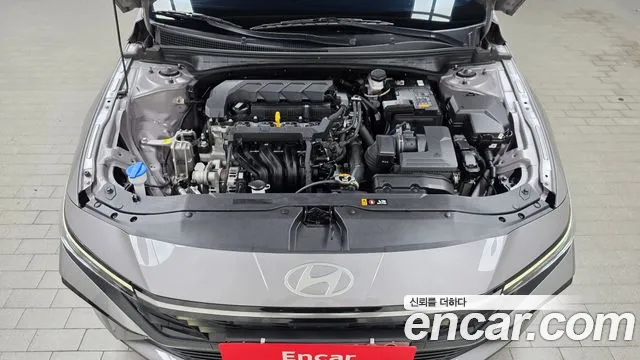 Hyundai Avante — фото 5
