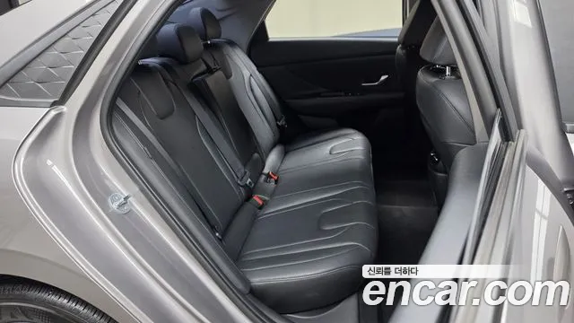 Hyundai Avante — фото 10