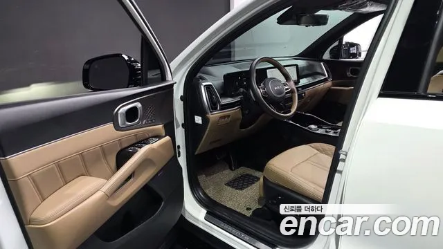 Kia Sorento — фото 10