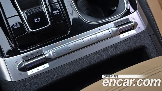 Kia Carnival — фото 28