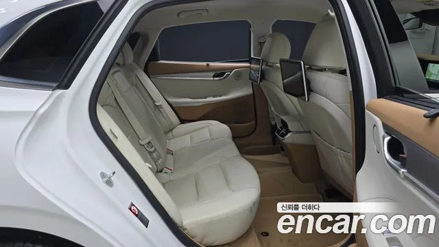 Hyundai Grandeur — фото 11