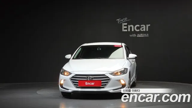 Hyundai Avante — фото 2