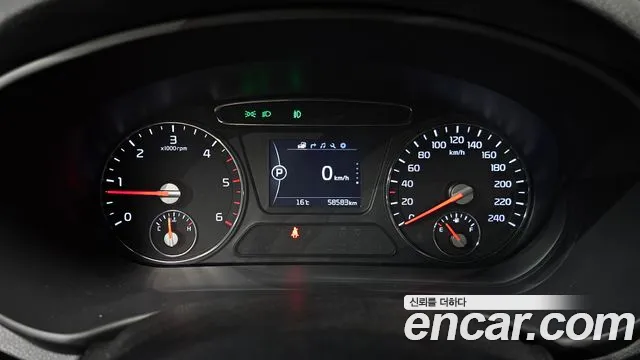 Kia Sorento — фото 7