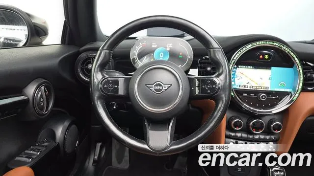 Mini Cooper Convertible — фото 11