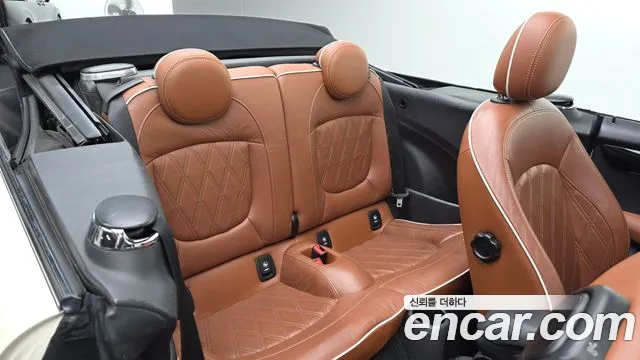 Mini Cooper Convertible — фото 10