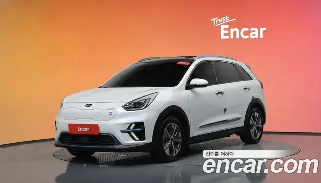 Kia Niro — фото 20
